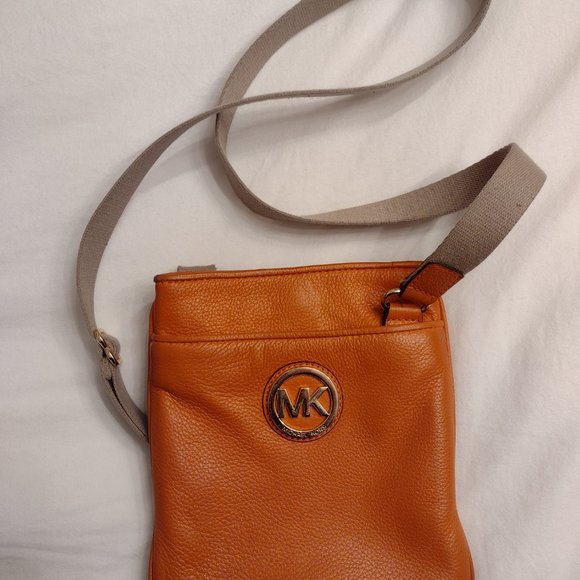 MICHAEL Michael Kors Orange Logo Leather Crossbody - Picture 11 of 12